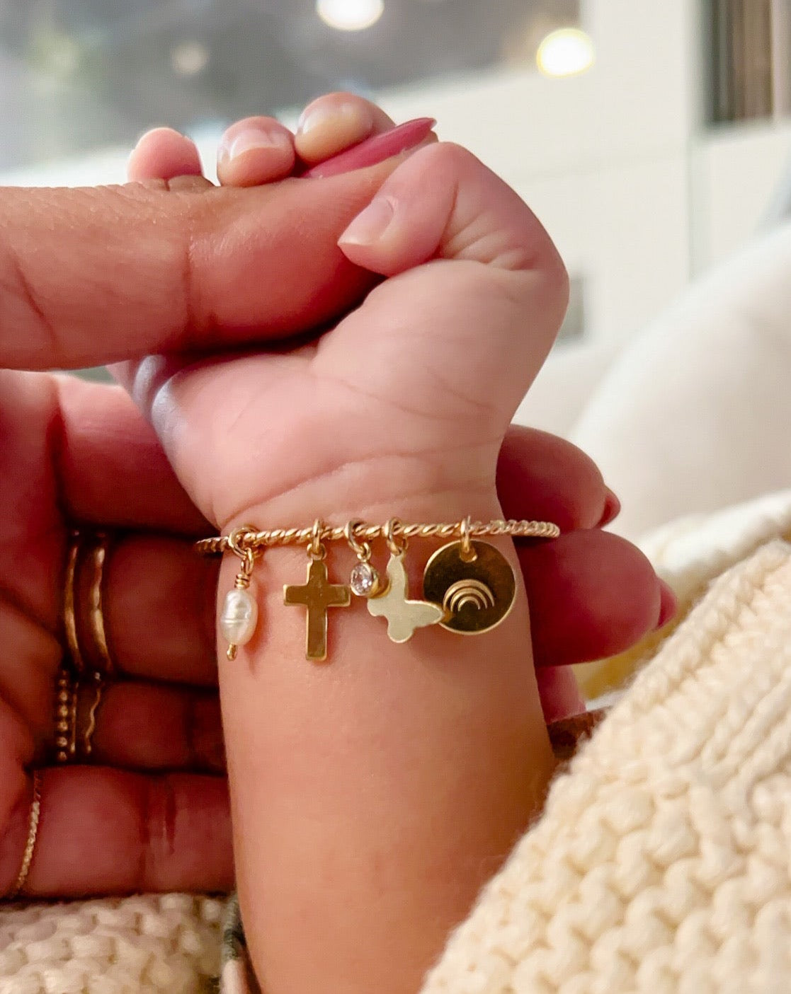 Amazon.com: Tina&Co Baby Bracelets for Infant Girls Personalized Toddler  Name 18k Gold Plated Gold Bracelets Baby Jewelry for Infant Boys Customized  Your Baby Name : Clothing, Shoes & Jewelry